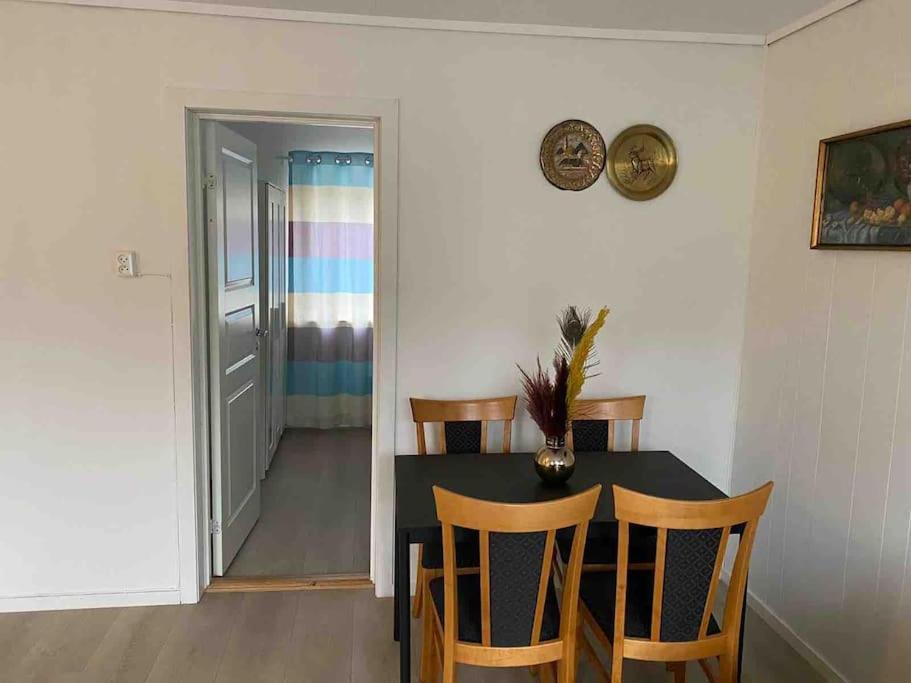Lovely 2 Bedroom Apartmen With Free Parking Берген Екстер'єр фото